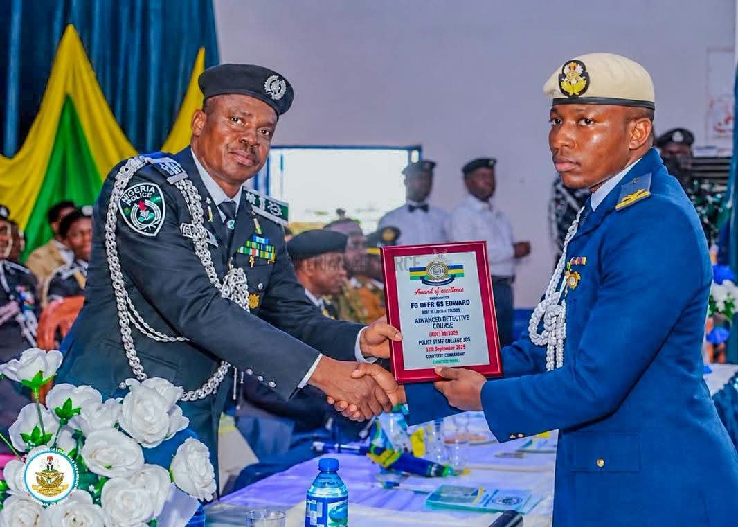 NAF, POLICE DEEPEN COLLABORATION IN CRIME FIGHT, OFFICER EMERGES BEST IN LIBERAL STUDIES
